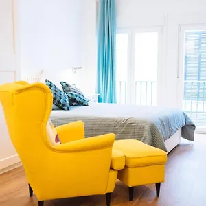 Blonski-yellow Appartement